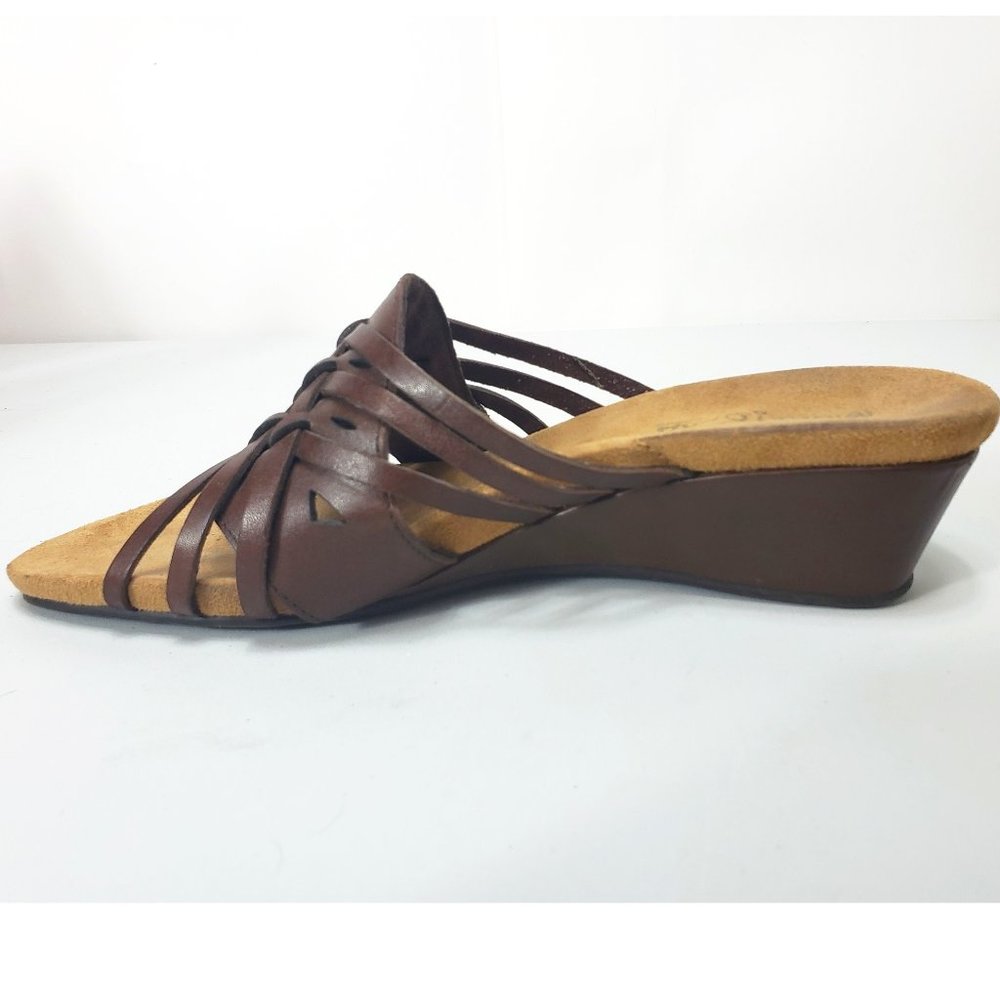 Minnetonka Low Wedge Heels Dark Brown 8